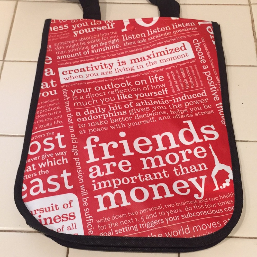 9x11” lululemon shopping bag